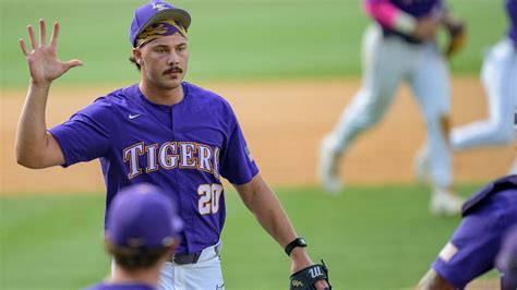 LSU’s Skenes closing in on strikeout record as Tigers head to College World Series